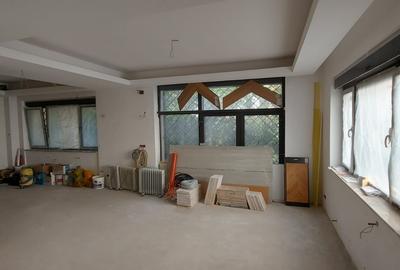 Reședință de Prestigiul în Dorobanți: 300 mp Utili, 7 Camere și 4 Băi - 2