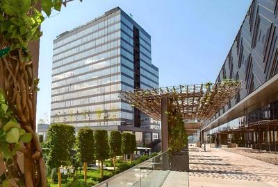 United Business Center 3, Central, 1400 - 19000 mp  0% comision! - 1