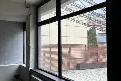 Spațiu comercial - 7