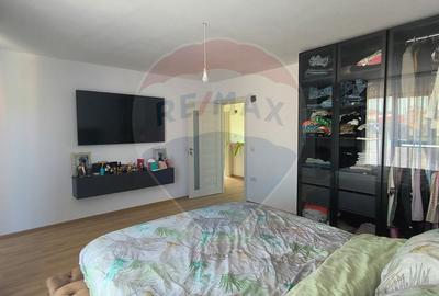 Casă de vânzare | 155 mp | 321 mp teren Zonă Port - Galați - 12