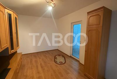 Apartament 2 camere decomandat 54mpu pivnita balcon Vasile Aaron Sibiu - 1