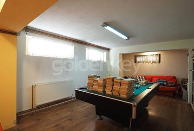 Vila cu 9 camere, 5 bai | D+P+1+M | 416mp teren - 26