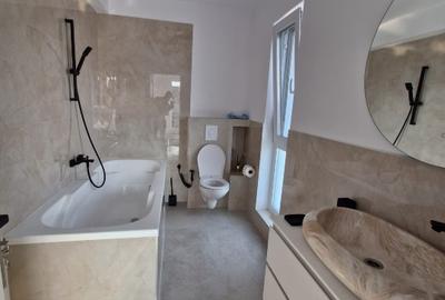 Vila lux, str Pădurii-Lebada, 5 camere, 3 bai, curent 380 kw, COMISION  0padurii - 12