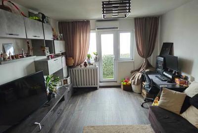 Apartament cu 2 camere decomandat, mobilat în Apărătorii Patriei