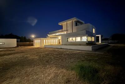 Vila / Birouri / Clinica  650 mp + 3000 mp teren - 14
