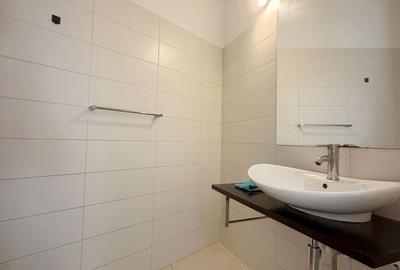 CASA INSIRUITA CU 2 CAMERE DE INCHIRIAT IN Z0NA SELGROS - 7