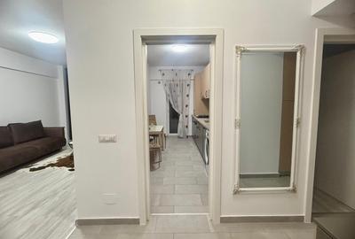 Apartament cu 2 camere decomandat, mobilat în Central