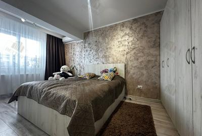 Apartament cu 2 camere decomandat, mobilat în Central