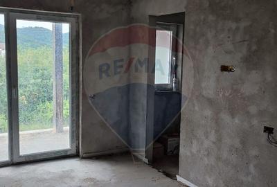 CASĂ DE VÂNZARE în Tăuții Măgherăus - 9