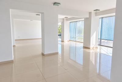 Spațiu de birouri/comercial cu vedere la Dunăre – 203 mp, parter, bloc 2008 - 3