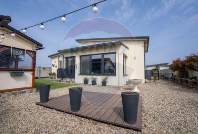 Casă cu 4 camere în Cihei