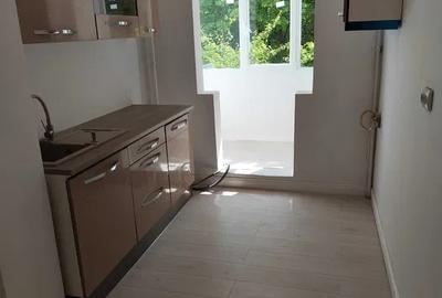 Apartament 3 camere decomandat etaj 2 zona Parc Drumul Taberei - 4