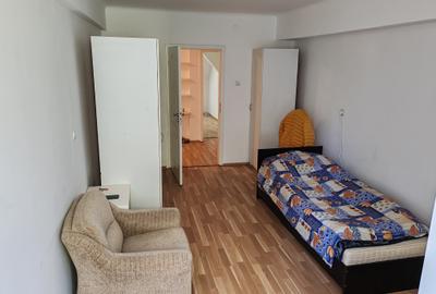 Apartament 3 camere liber la vanzare zona Colinei - 7
