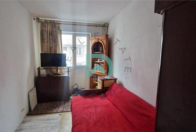 Apartament 3 camere Astra, decomandat, etaj intermediar,Calea Bucuresti - 13