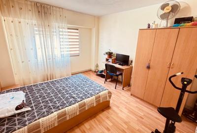 Apartament 2 camere intrare Răcădău, Strada Carpaților, etaj - 6