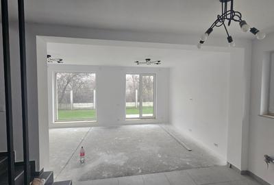 VILE P+1, 4 camere+Teren 210 mp.zona Otopeni-DIRECT DEZVOLTATOR-COMISION 0% - 11