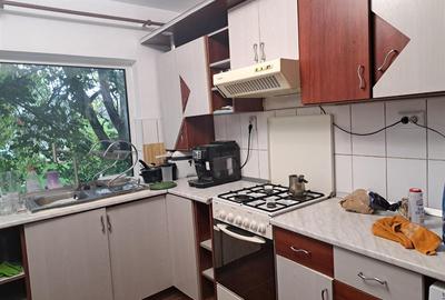 Casa/Vila de inchiriat Sararie - 700 euro - 4