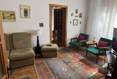 Apartament cu 2 camere nedecomandat în Tudor Vladimirescu