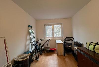 Apartament cu  4 camere si garaj zona centrala - 6