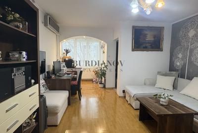 Garsonieră de vânzare -  Metrou Apărătorii Patriei - etaj 3/9 - 1966 - 1