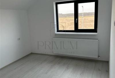 Duplex spatios - bucatarie inchisa - zona linistita - teren 375 mp - 10