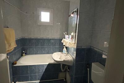 - Apartament 3 camere - 68mp, zona apropiata de Bariera Calarasilor. - 5