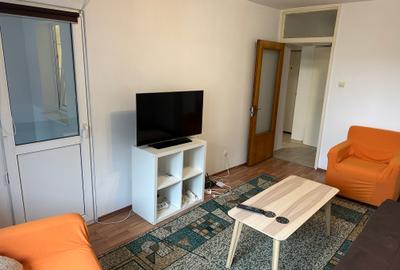 Închiriere garsonieră decomandată - 2