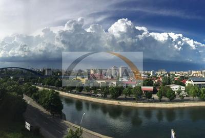 De vanzare - 3 camere decomandat etaj 4 - Splaiul Unirii - 1