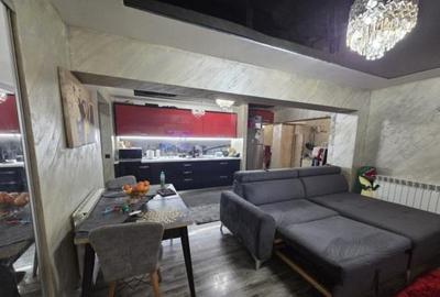 PARTER+balcon 7m ELEGANT  60mp MOBILAT NOU 2 cam confort 1 Decomandat Radu Negru - 7