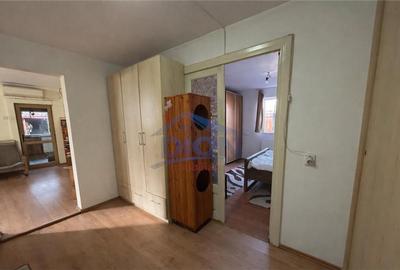 Strada linistita, casa cu garaj - 4
