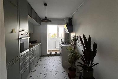 Apartament 4 camere de vanzare Timpuri Noi - 2