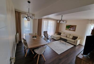Apartament cu 3 camere decomandat, mobilat în Valea Adâncă