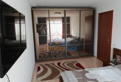 Apartament de vanzare cu 3 camere, zona Decebal - 4