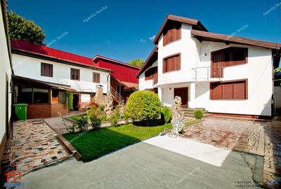 Vanzare vila clasica amenajata in stil Baroc situata in Galati - 1