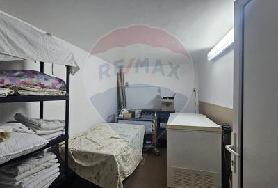 Casă / Vilă cu 9 camere de vânzare în zona Valea Cerbului comision 0% - 22
