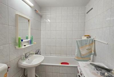Decomandat- 2 camere, etaj 3, zona Nord - 6