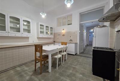 Birou superb renovat in Centrul Istoric Brasov - 5