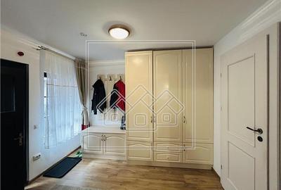 Casa de vanzare in Sibiu - Cisnadioara - 5 camere si 4 bai - - 18