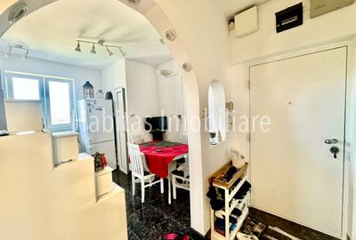 2 camere decomandate 70 mp et2 + parcare - Str Republicii - Centru - 10