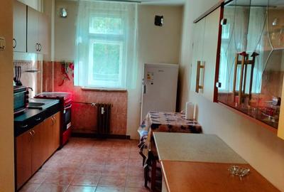 Apartament cu 2 camere, semidecomandat, Calea Bucuresti