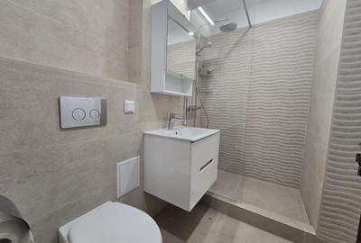 De vanzare Apartament 4 camere, zona Tolstoi. - 12