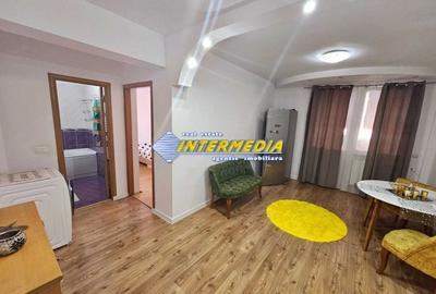 Apartament cu 3 camere decomandat, mobilat în Central