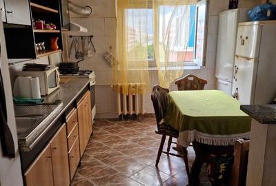 De inchiriat apartament 3 camere, zona Sebastian - 3