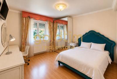 SUPERB/ GRADINA MATURA/ ANSAMBLU SECURIZAT - 18