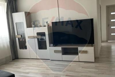 3 camere de inchiriat, bloc nou - 1