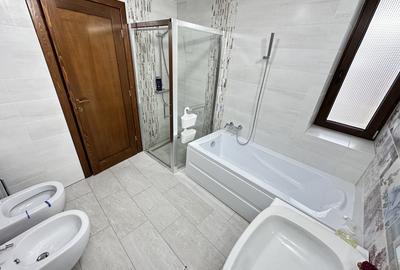 Casa de lux cu 5 camere piscina + sauna + jacuzzi + 2000mp teren Cisnadie - 16