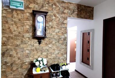 Apartament 3 camere , etaj 1, zona Calea Zarandului - 11