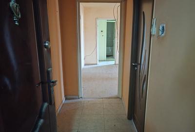 Apartament cu 2 camere semidecomandat în Micălaca
