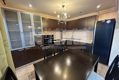 Apartament cu 3 camere semidecomandat în Exterior Vest