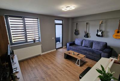 Apartament cu 3 camere decomandat, mobilat în Primo